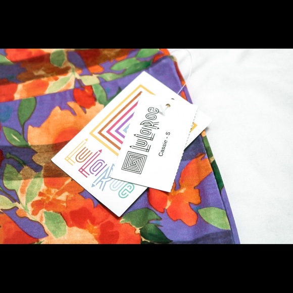 SALE LuLaRoe - Size S Cassie Skirt - Picture 2 of 3